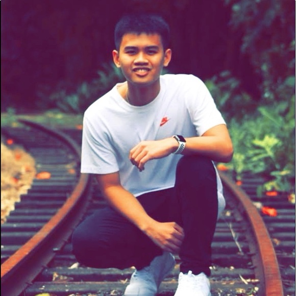 Meet your Posher, Mike - Picture 1 of 1